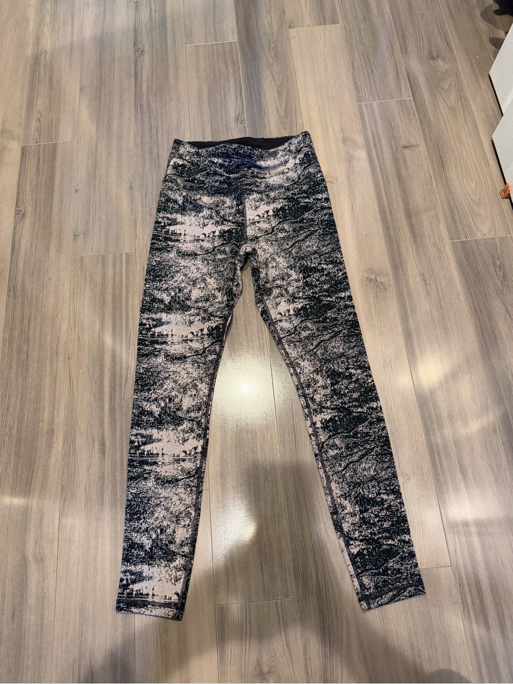 Athleta Black & White Marble-Print Leggings